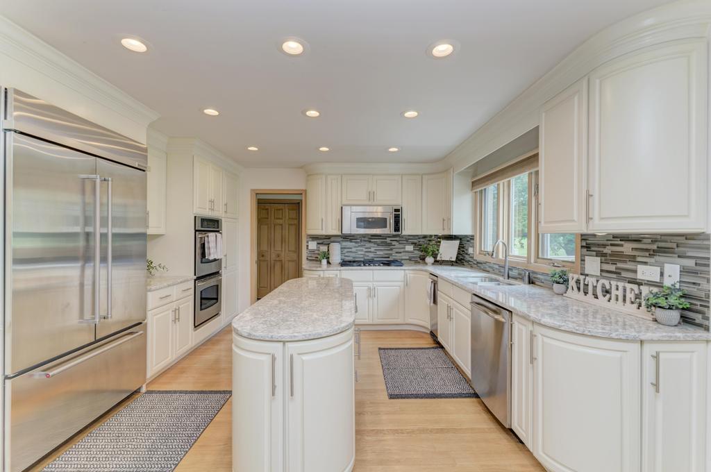 1500 Royal Oak Road Darien, IL 60561 - Photo 19 of 48