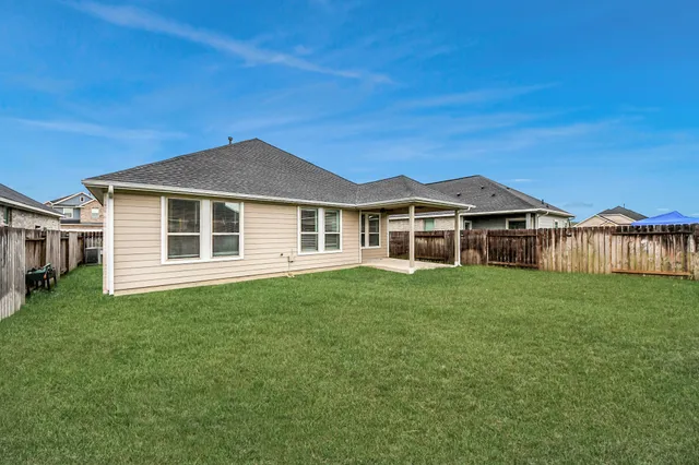 $2,300 | 31215 Whitfield Court, Fulshear, TX 77441