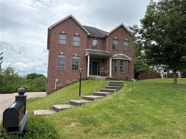 $698,500 | 137 Robinson Drive, Pittsburgh, PA 15236