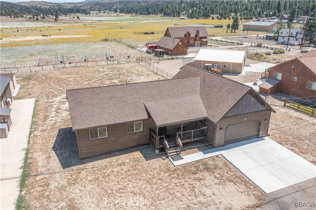 848 E Lane Big Bear City, CA 92314 - Photo 29 of 35