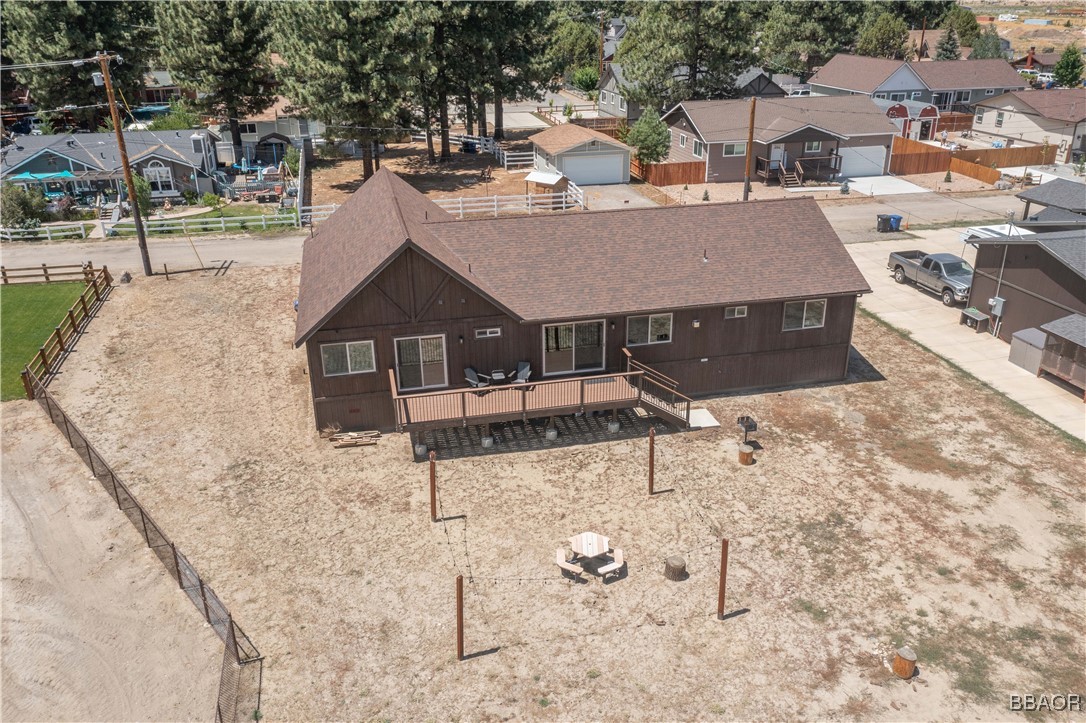 848 E Lane Big Bear City, CA 92314 - Photo 30 of 35