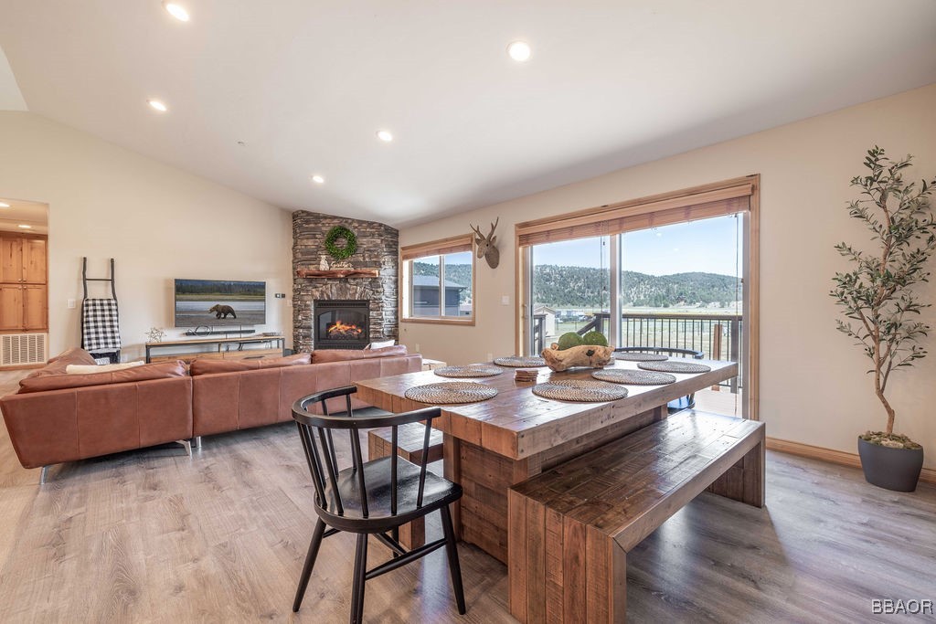 848 E Lane Big Bear City, CA 92314 - Photo 5 of 35