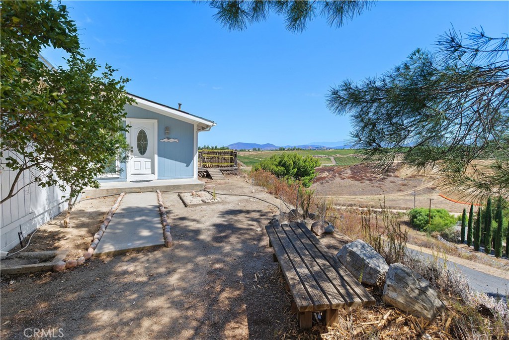 34881 Los Nogales Road Temecula, CA 92592 - Photo 12 of 50 Entry into the home with forever views awaiting you!