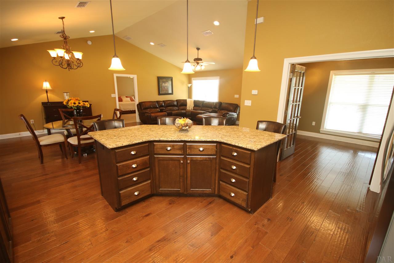 4070 Range Road Jay, FL 32565 - Photo 14 of 40