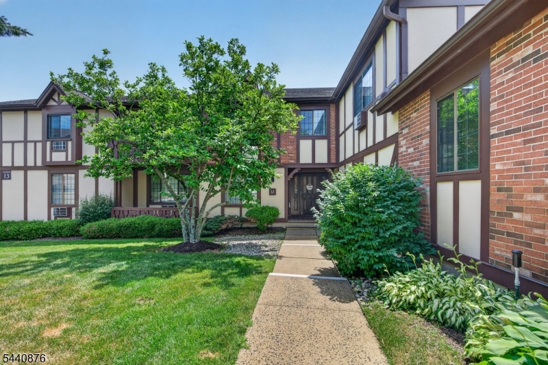 13 Kensington Road, Unit G Chatham, NJ 07928 - Photo 21 of 30