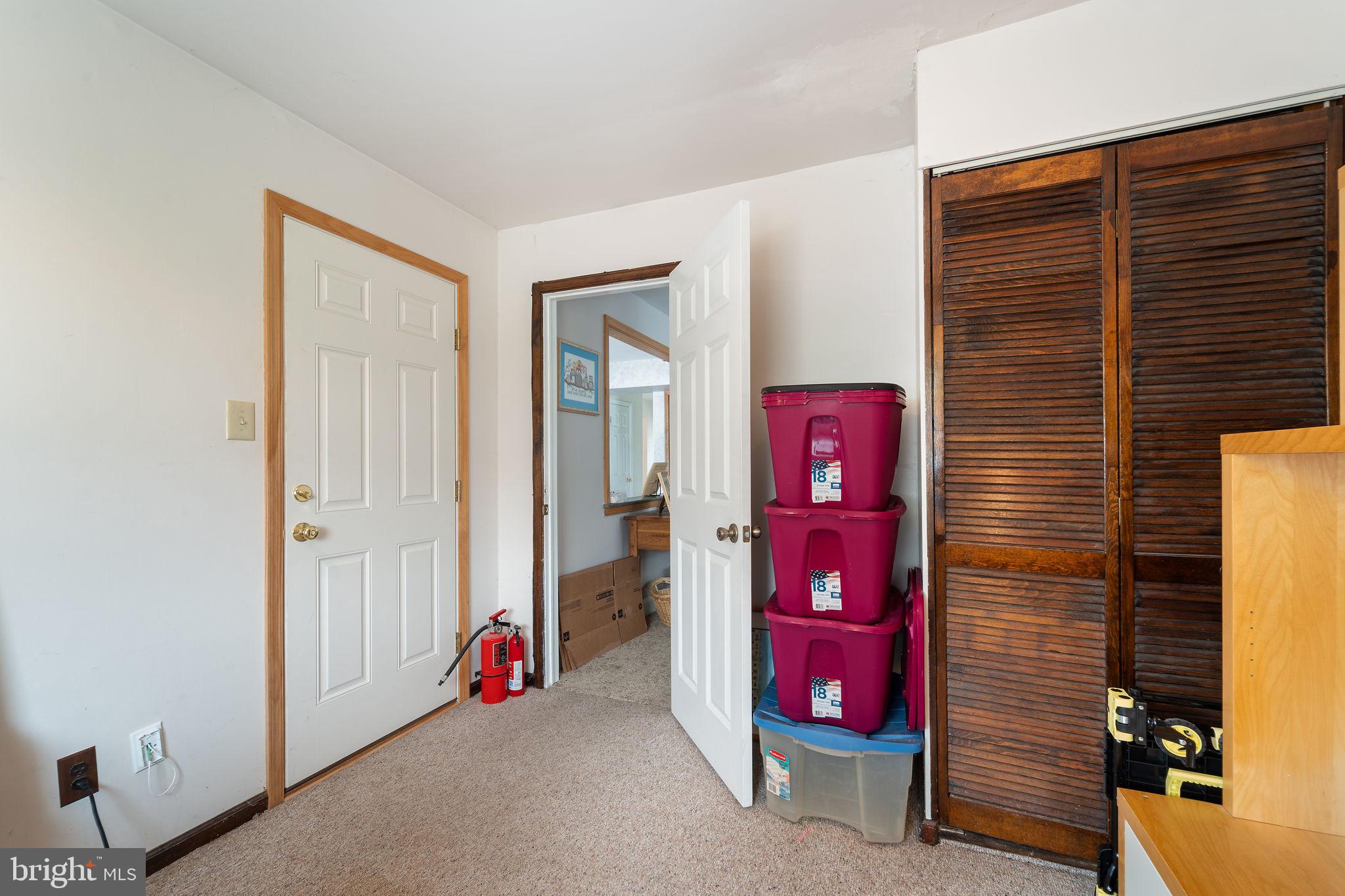 13 Hartford Road Sewell, NJ 08080 - Photo 28 of 45 1st Floor O1st Floor Office or 4th Bedroomffice