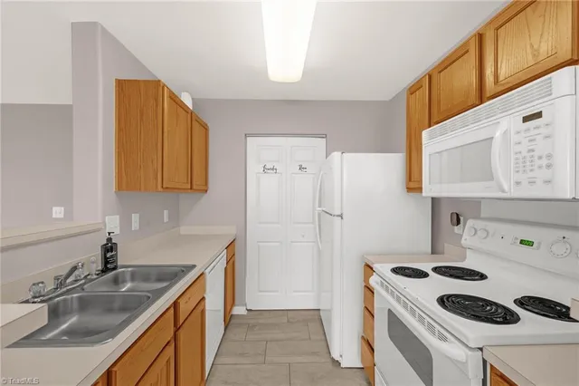 $167,900 | 2204 Tanner Grove Court, Kernersville, NC 27284