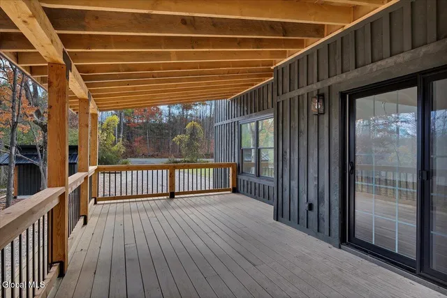 $595,000 | 399 Snyders Corners Road, Poestenkill, NY 12018