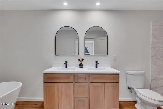 $595,000 | 399 Snyders Corners Road, Poestenkill, NY 12018