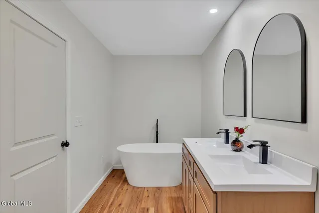 $595,000 | 399 Snyders Corners Road, Poestenkill, NY 12018