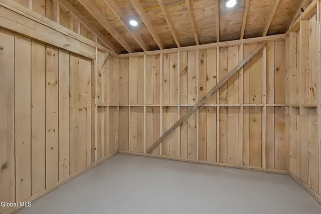 $595,000 | 399 Snyders Corners Road, Poestenkill, NY 12018