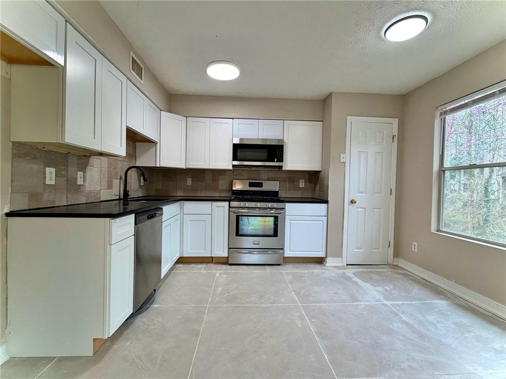 4963 Windsor Downs Lane Decatur, GA 30035 - Photo 6 of 15