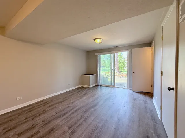 $240,000 | 4932 Imperial Drive, Richton Park, IL 60471