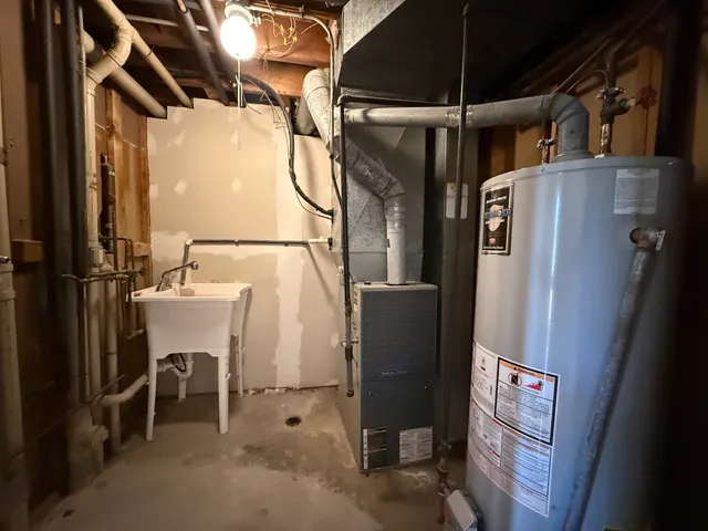 $240,000 | 4932 Imperial Drive, Richton Park, IL 60471