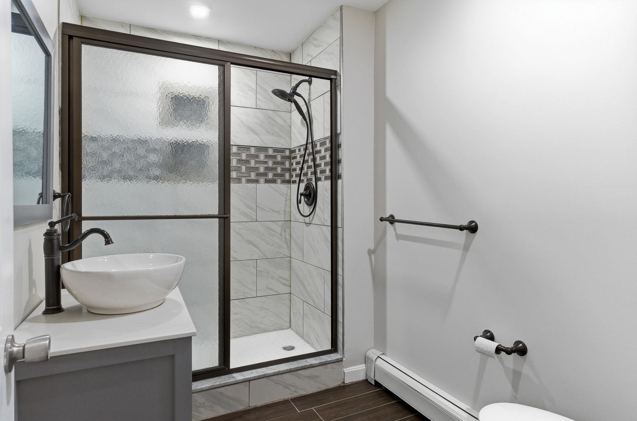 25 East Dunstable Road Nashua, NH 03060 - Photo 19 of 40 Gallery Image 19