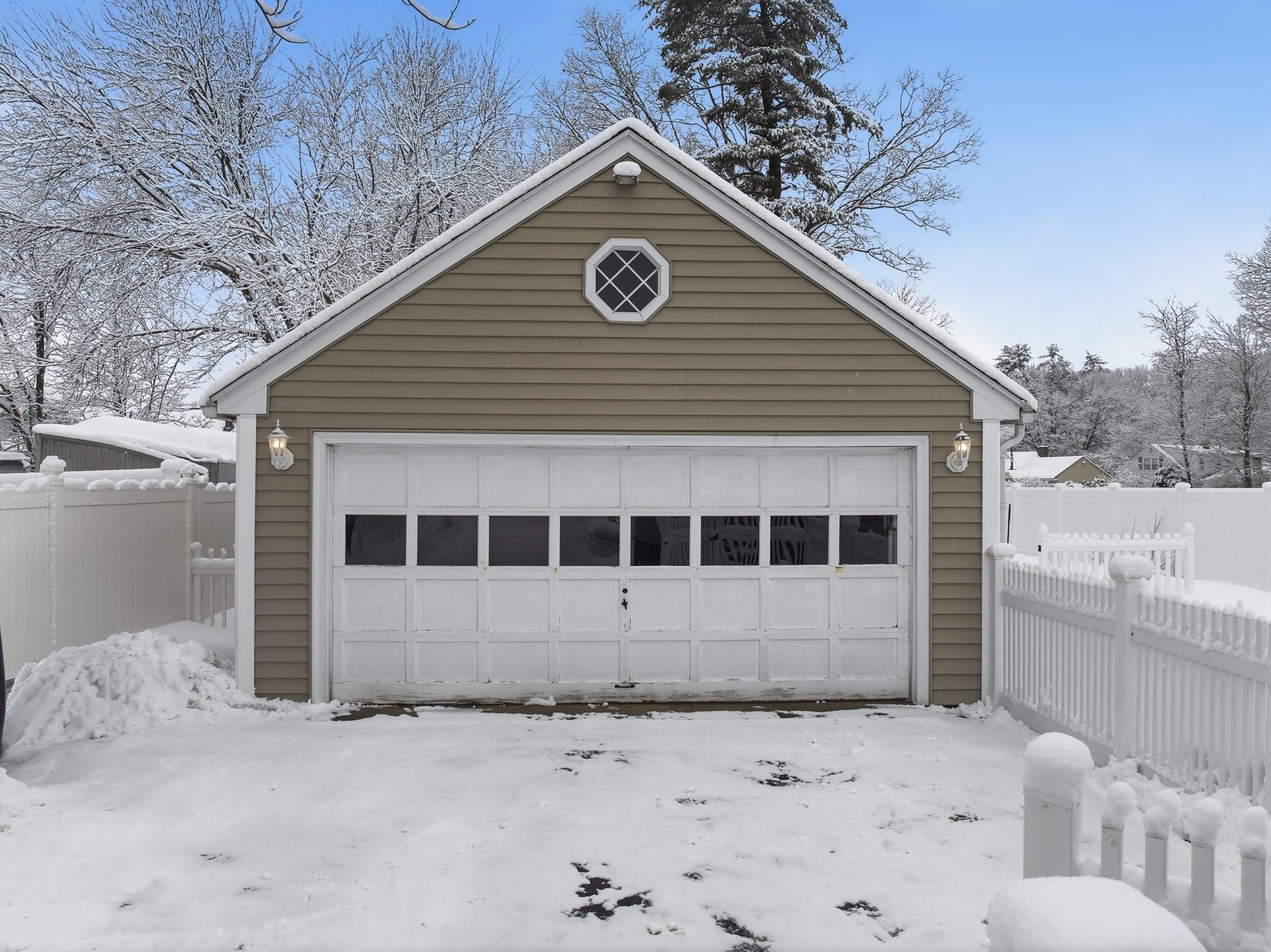 25 East Dunstable Road Nashua, NH 03060 - Photo 33 of 40 Gallery Image 33