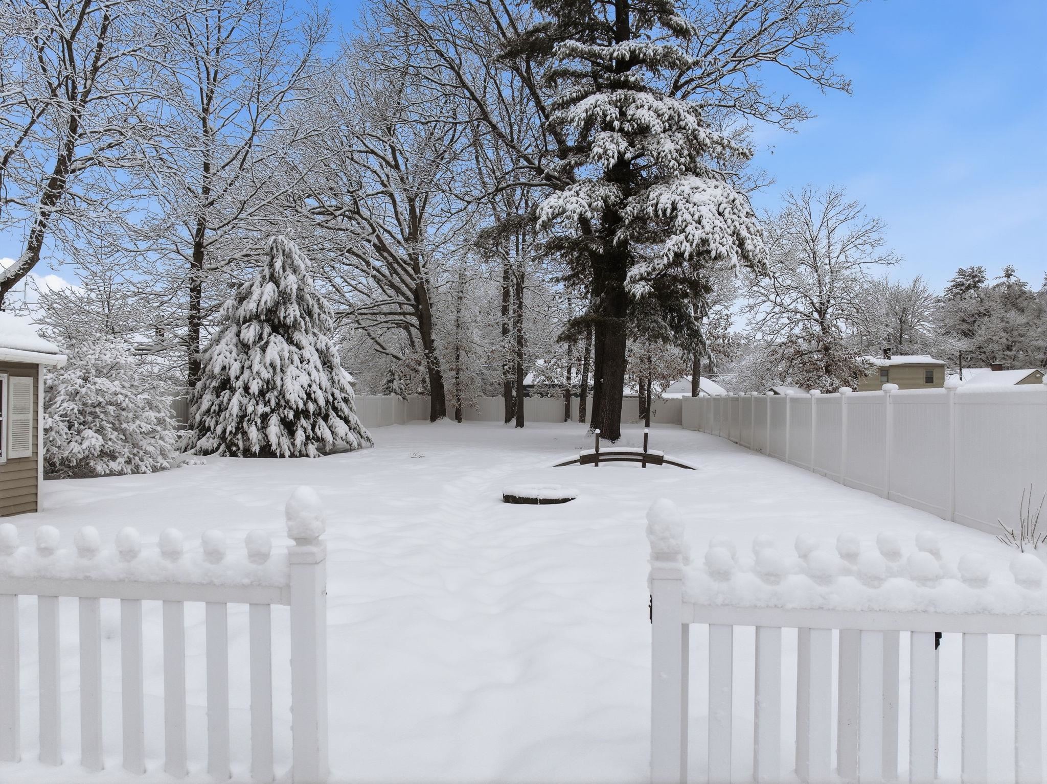 25 East Dunstable Road Nashua, NH 03060 - Photo 35 of 40 Gallery Image 35