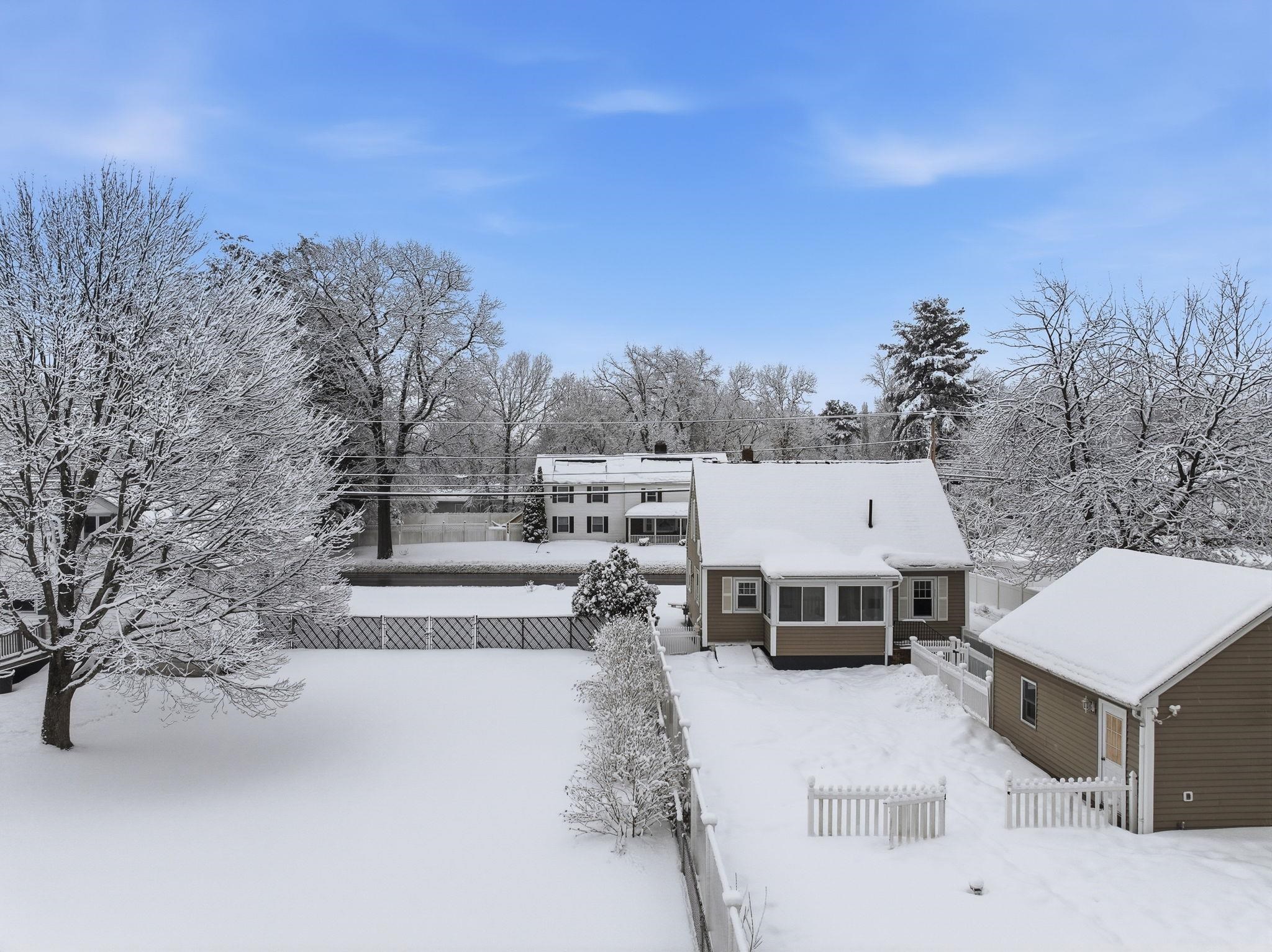 25 East Dunstable Road Nashua, NH 03060 - Photo 37 of 40 Gallery Image 37