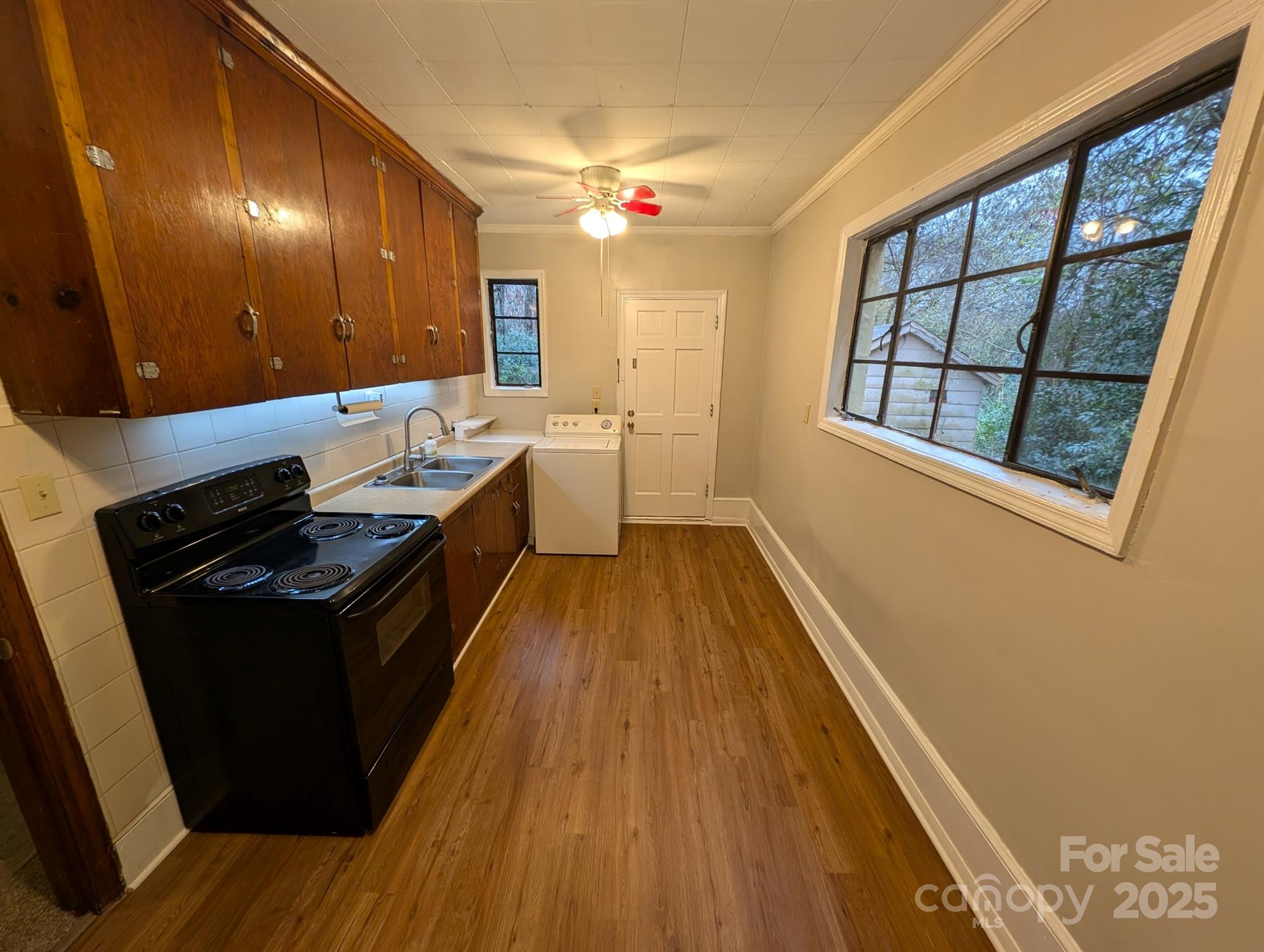 12725 Moores Chapel Road Charlotte, NC 28214 - Photo 6 of 17