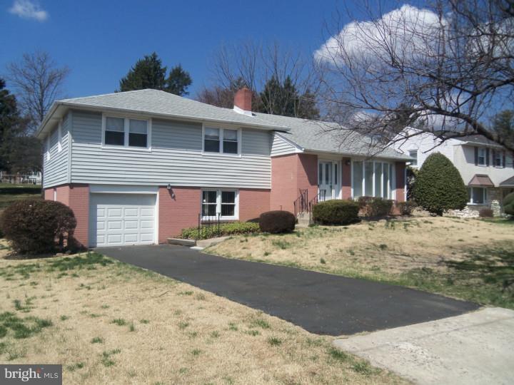 1008 Creswood Road Philadelphia, PA 19115 - Photo 2 of 16 Exterior Front