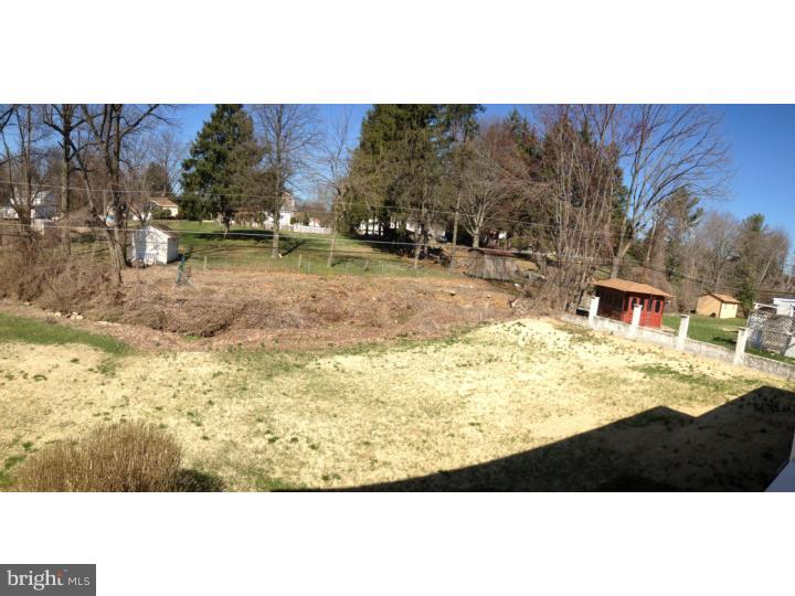 1008 Creswood Road Philadelphia, PA 19115 - Photo 15 of 16 Back Yard