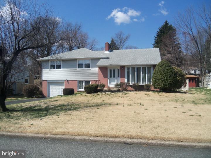 1008 Creswood Road Philadelphia, PA 19115 - Photo 3 of 16 Exterior Front