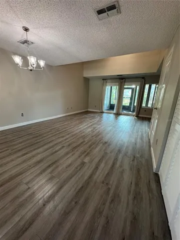 $2,400 | 500 New York Avenue, Unit 29, Dunedin, FL 34698