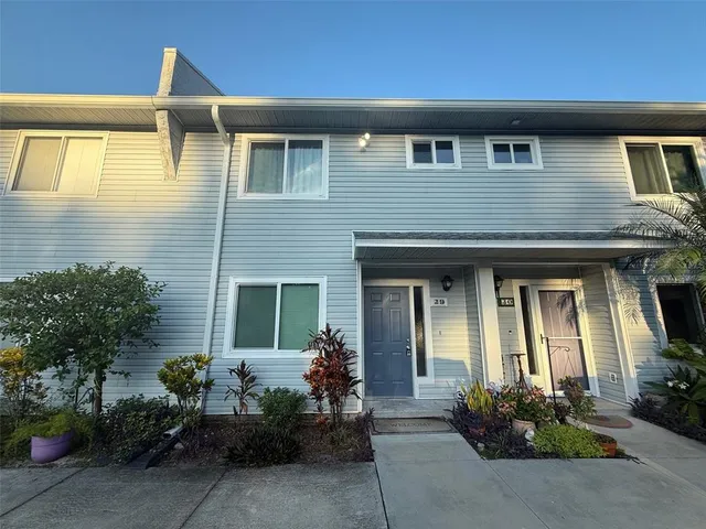 $2,400 | 500 New York Avenue, Unit 29, Dunedin, FL 34698