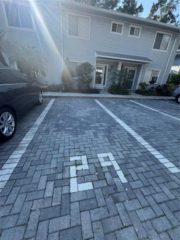 $2,400 | 500 New York Avenue, Unit 29, Dunedin, FL 34698