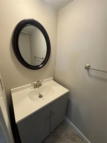 $2,400 | 500 New York Avenue, Unit 29, Dunedin, FL 34698