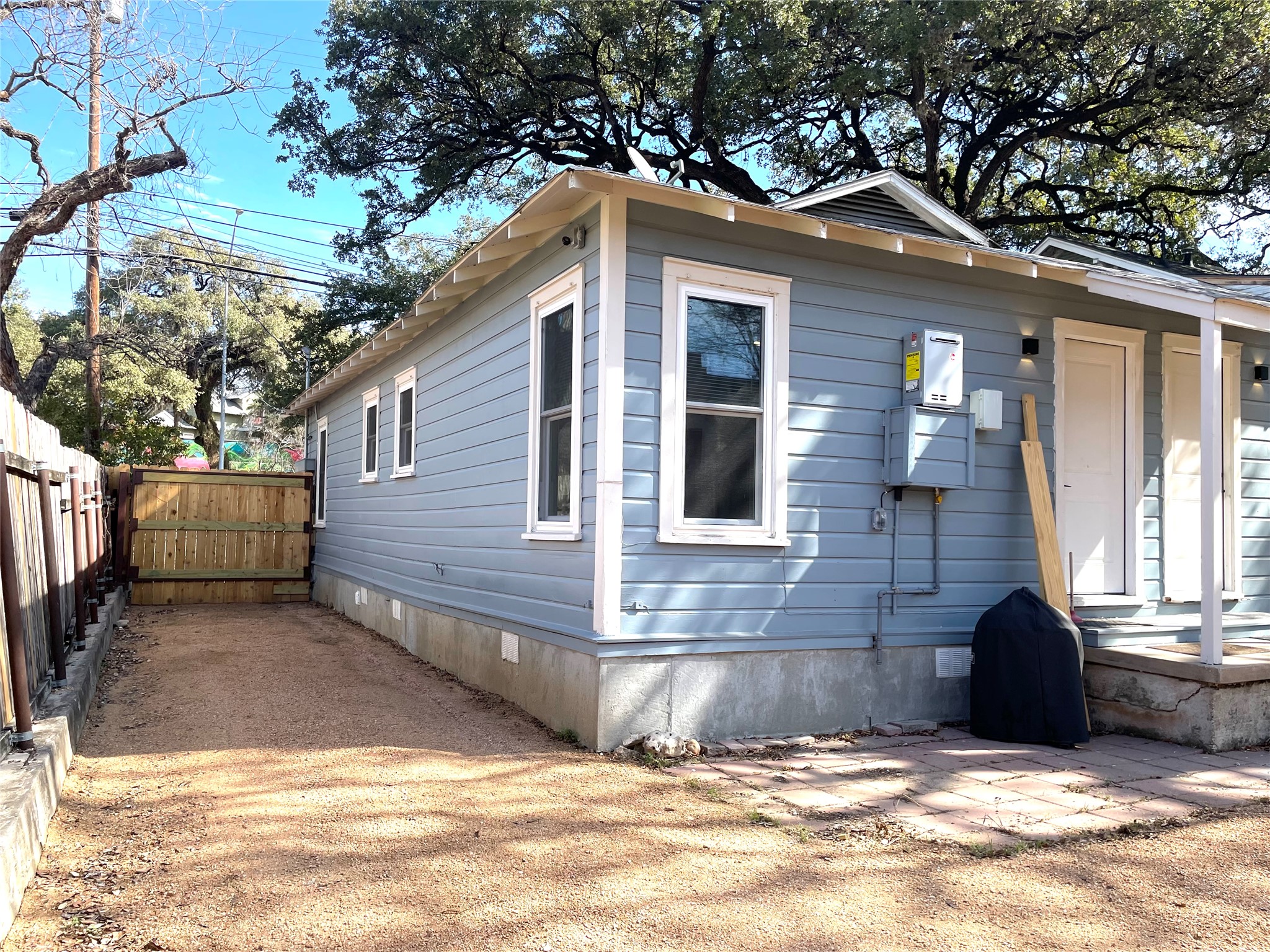 807 East Riverside Drive, Unit A Austin, TX 78704 - Photo 26 of 29