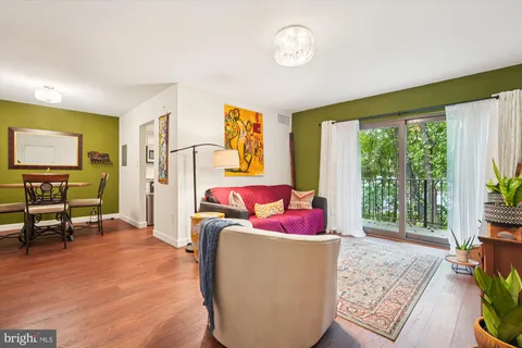 $240,000 | 17800 Buehler Road, Unit 3, Olney, MD 20832