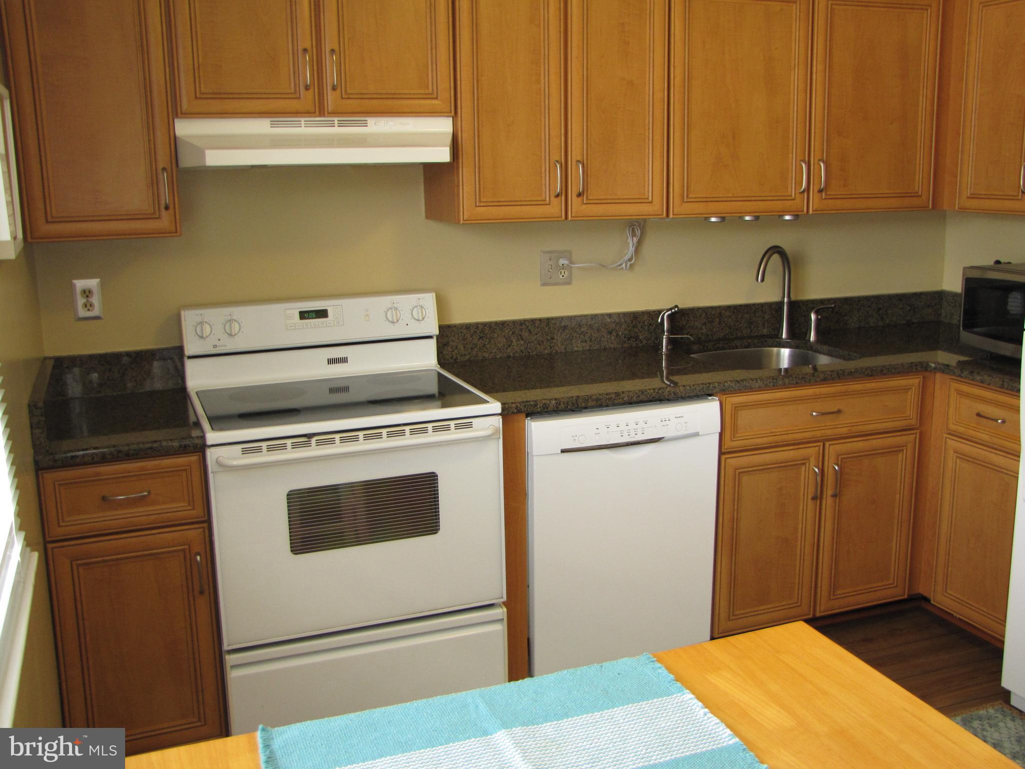 7767 Notley Road Pasadena, MD 21122 - Photo 16 of 31 Kitchen
