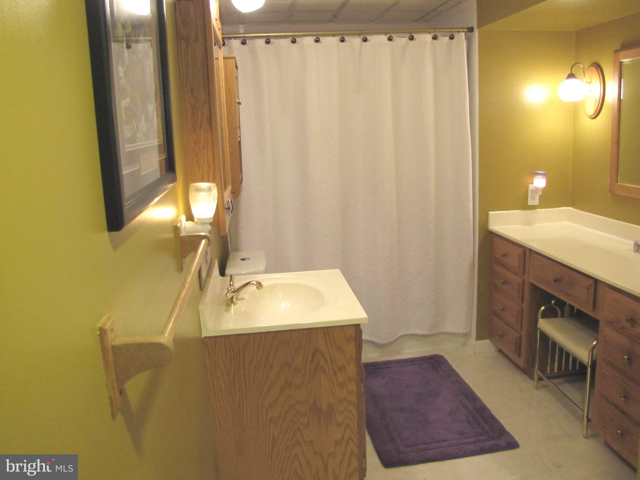 7767 Notley Road Pasadena, MD 21122 - Photo 24 of 31 Second Full Bathroom