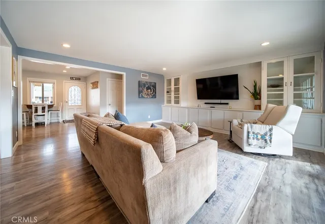 $825,000 | 670 Diablo Avenue, Moorpark, CA 93021