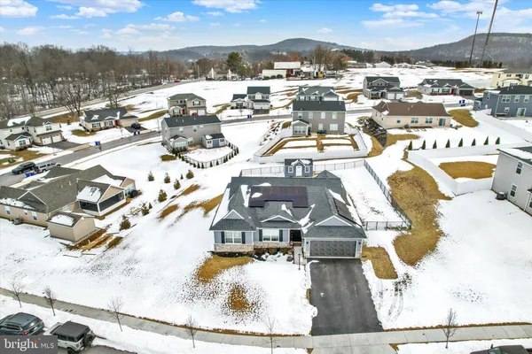 $450,000 | 303 Normandy Lane, Dillsburg, PA 17019