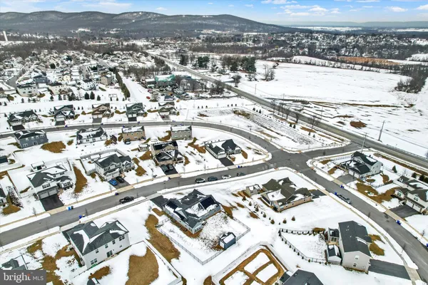 $450,000 | 303 Normandy Lane, Dillsburg, PA 17019