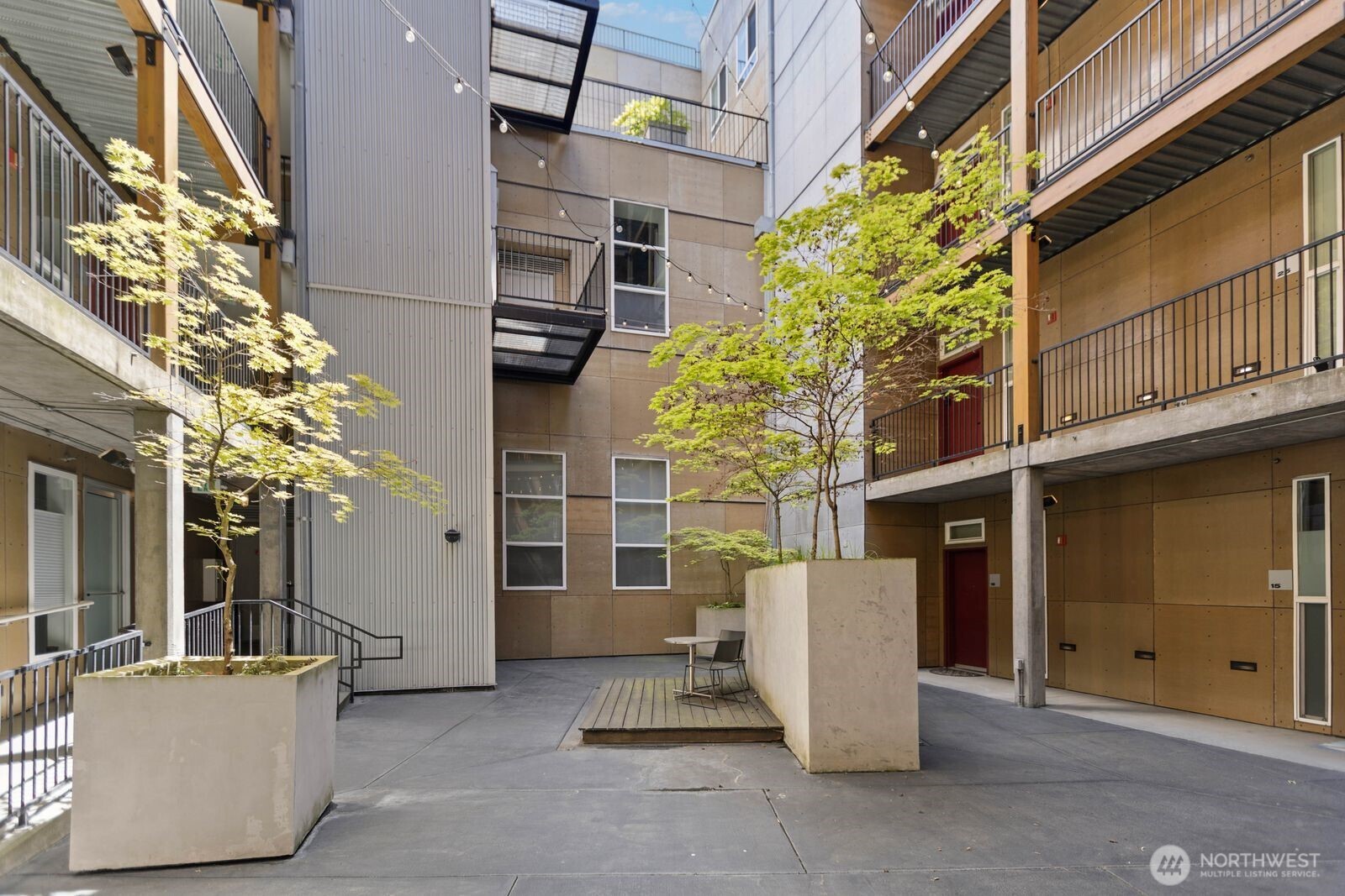 66 Bell Street, Unit 303 Seattle, WA 98121 - Photo 38 of 40