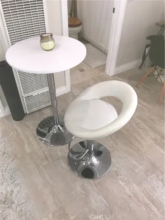 $1,975 | Undisclosed Address, Costa Mesa, CA 92627