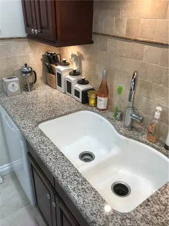 $1,975 | Undisclosed Address, Costa Mesa, CA 92627