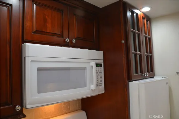 $1,975 | Undisclosed Address, Costa Mesa, CA 92627