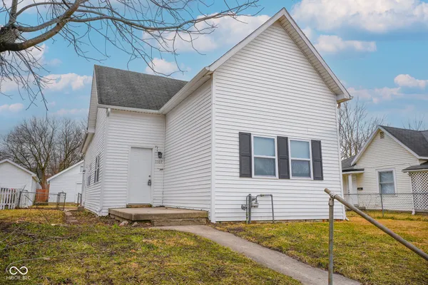 $154,900 | 1107 West 3rd Street, Anderson, IN 46016
