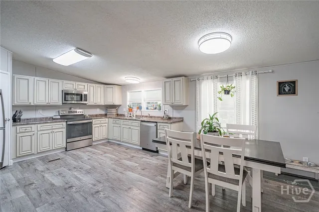 $275,000 | 202 Possum Trot Court, Ellabell, GA 31308