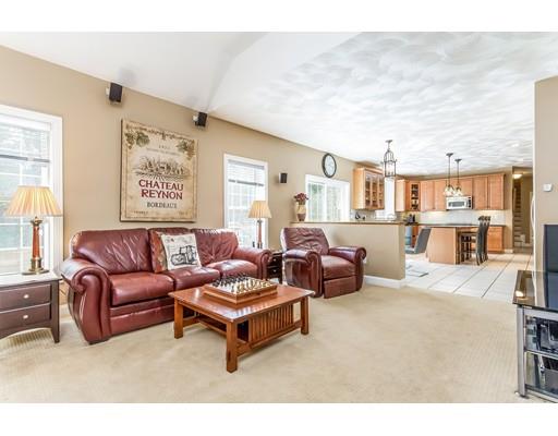 252 Forge Village Road Groton, MA 01450 - Photo 9 of 28 Gallery Image 9
