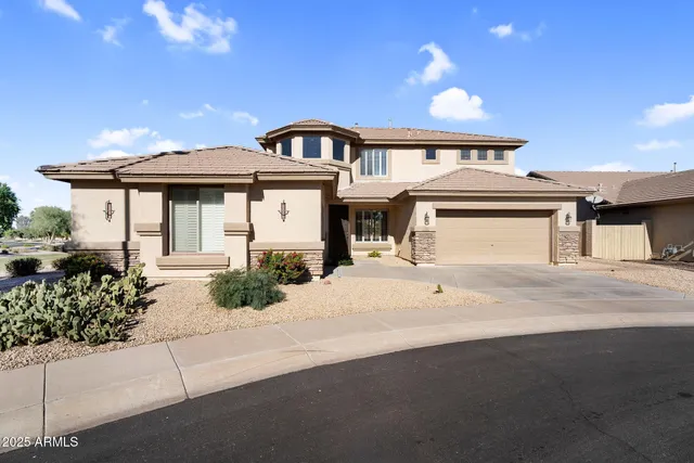 $885,000 | 3586 East Riopelle Court, Gilbert, AZ 85298