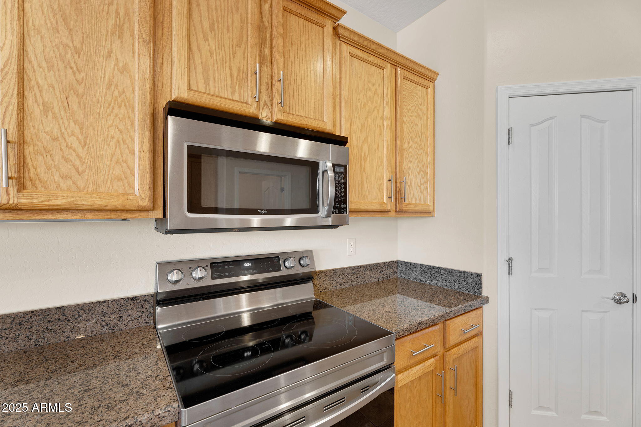 3586 East Riopelle Court Gilbert, AZ 85298 - Photo 10 of 98 10-web-or-mls-3586 E Riopelle Ct-17