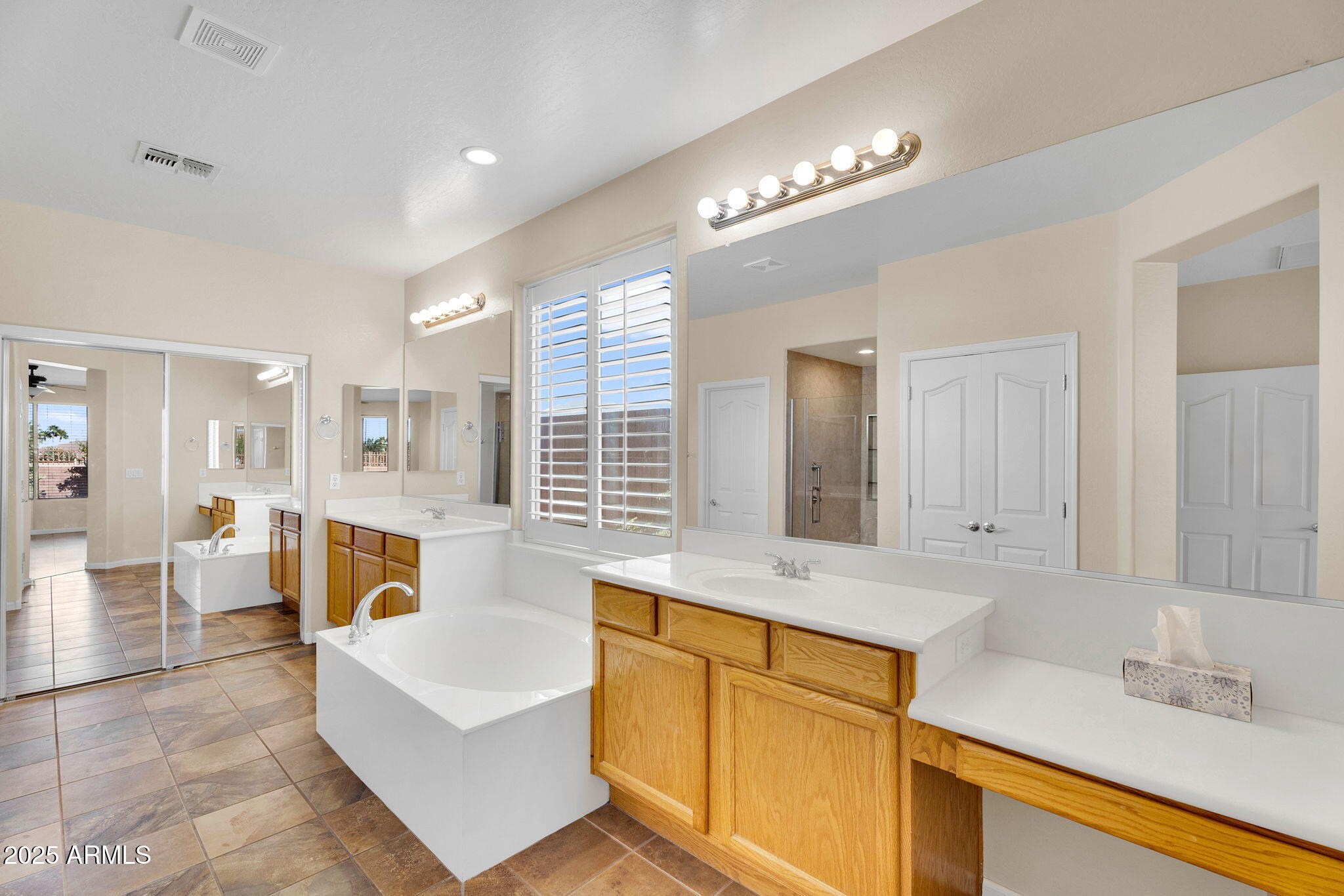 3586 East Riopelle Court Gilbert, AZ 85298 - Photo 23 of 98 23-web-or-mls-3586 E Riopelle Ct-23