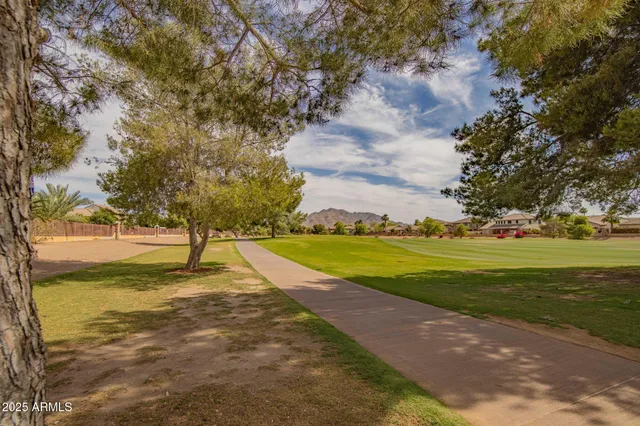 $865,000 | 3586 East Riopelle Court, Gilbert, AZ 85298