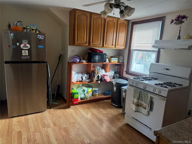 $2,200 | 231 Jefferson Avenue, Unit 2, Mineola, NY 11501