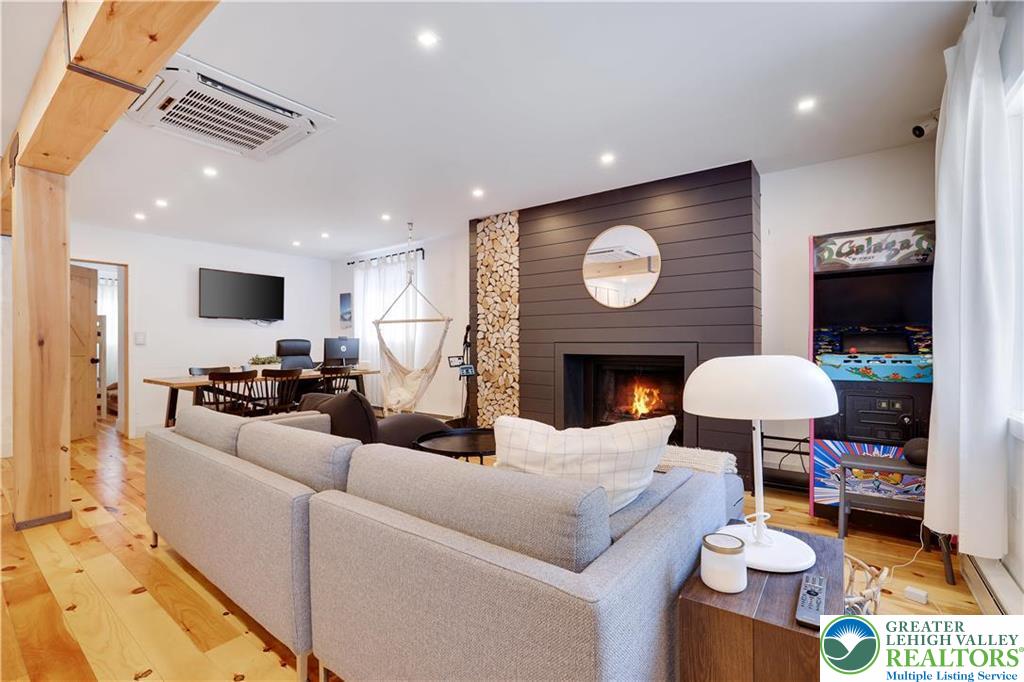 9379 Fairmount Way Tobyhanna, PA 18466 - Photo 13 of 33